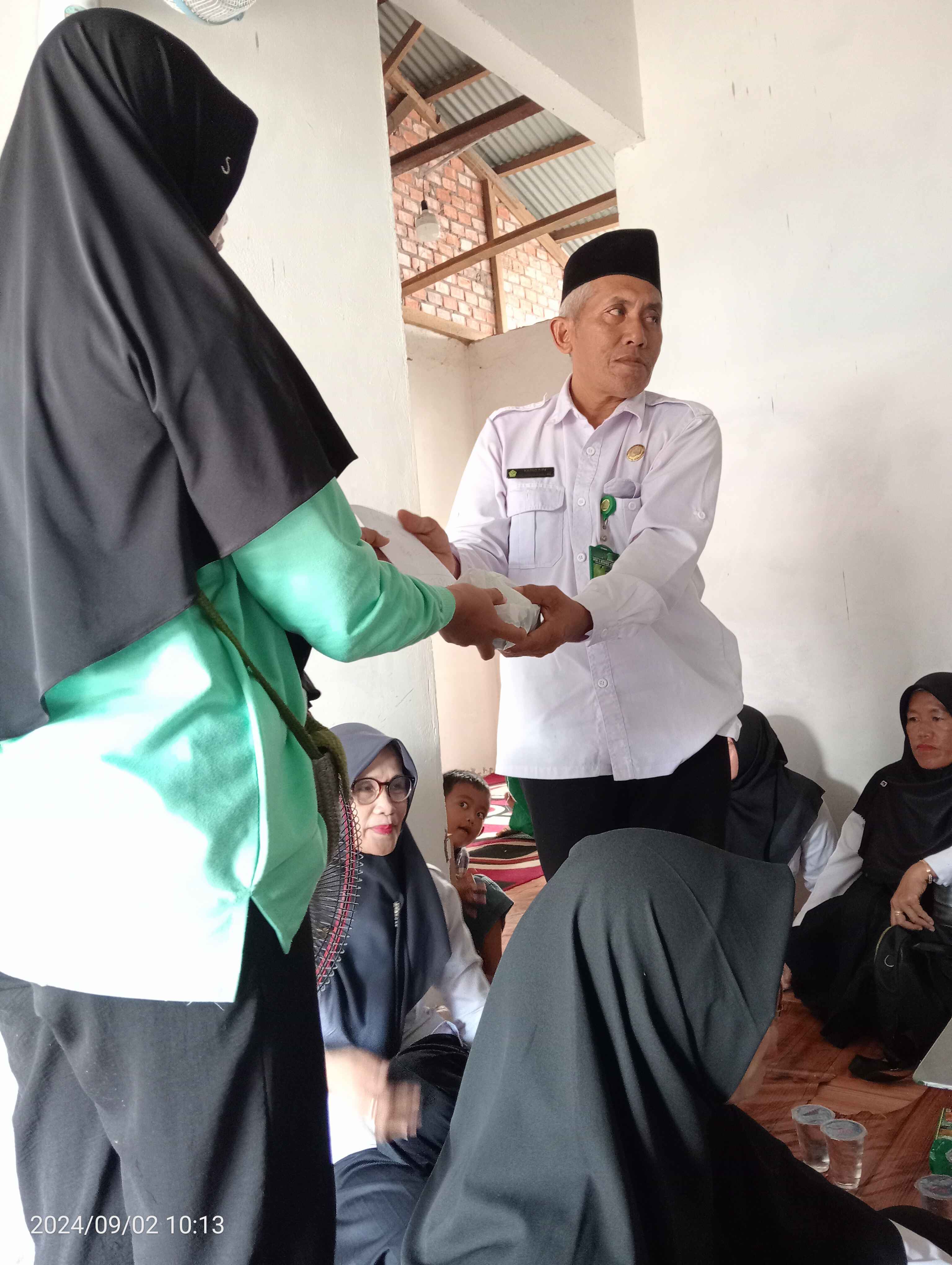 Bantuan Kepada Korban Kebakaran, Tumbuhkan Sikap Peduli Sesama