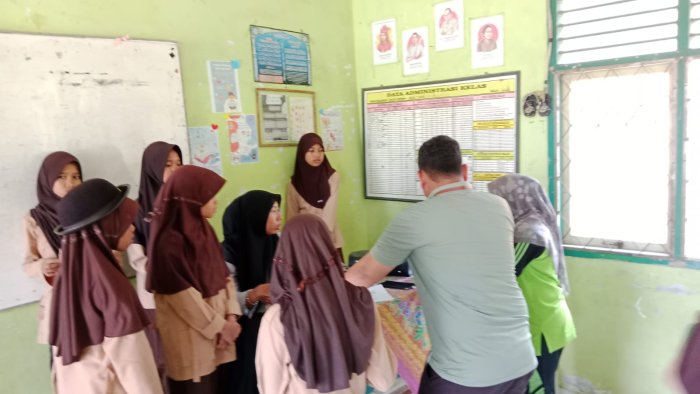 MIN 4 Muaro Jambi Terbitkan Kartu Anggota Pramuka