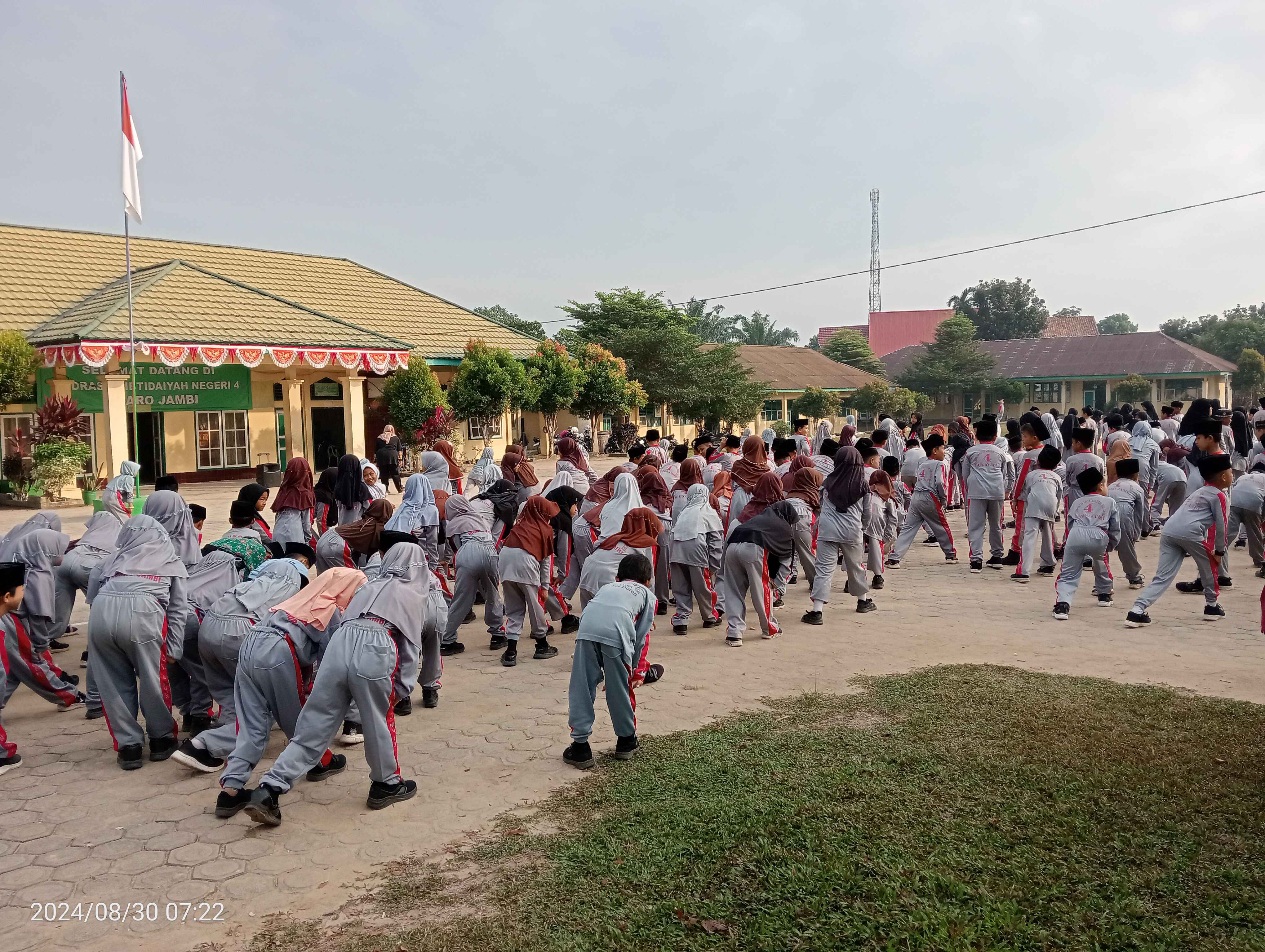 Kegiatan Rutin, Senam Kesegaran Jasmani (SKJ) Bersama