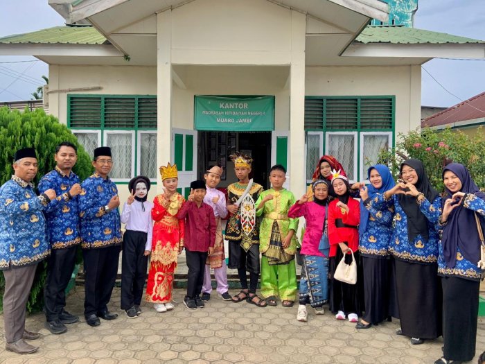 Siswa MIN 4 Raih Prestasi di Lomba Gelora Sastra