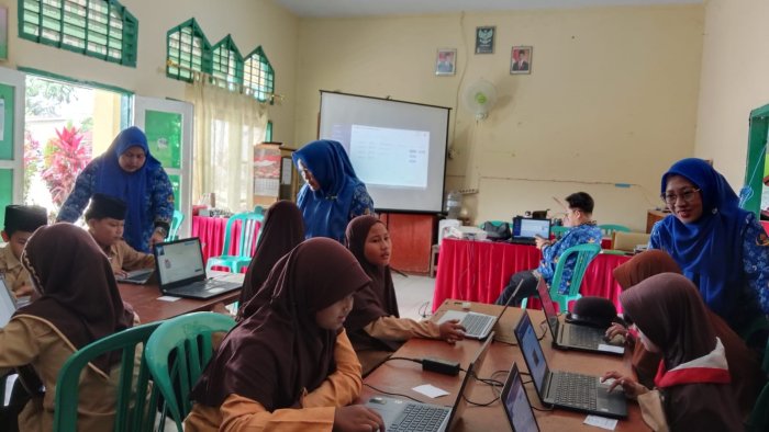 Pelaksanaan ANBK 2025 di MIN 4 Muaro jambi Berjalan Sukses