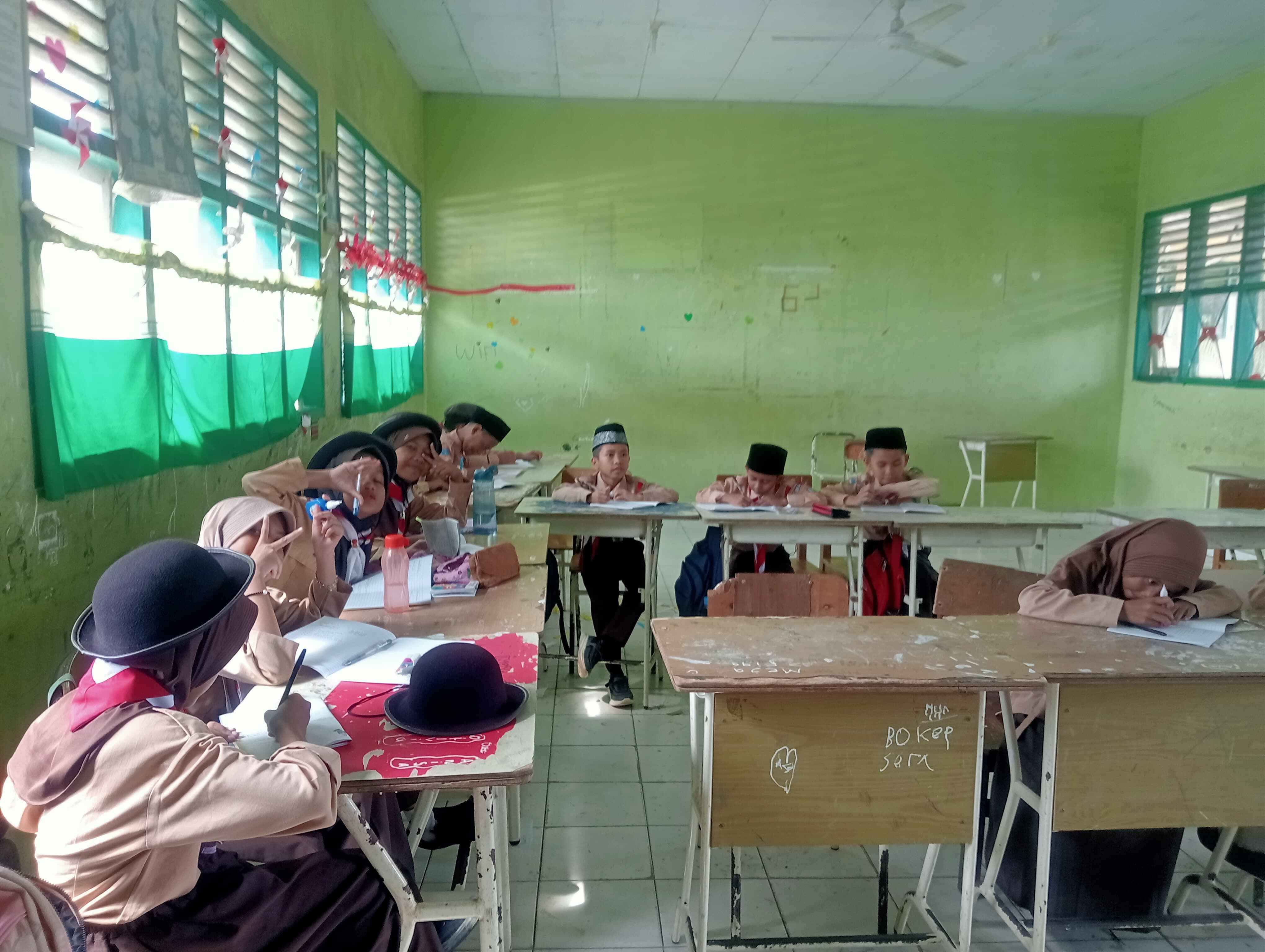 Keseruan Ekstrakurikuler Rutin Pramuka Hari ini: Ada Mini Games
